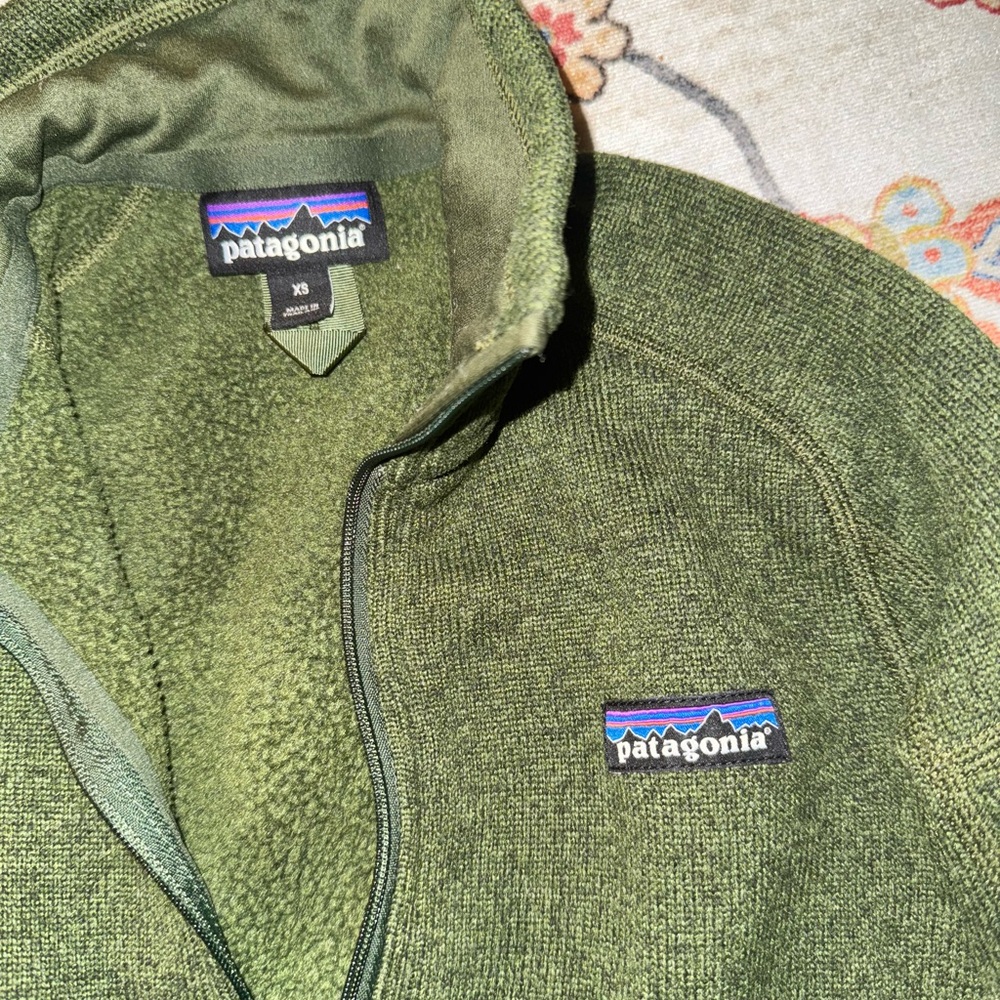Patagonia. Quarter zip